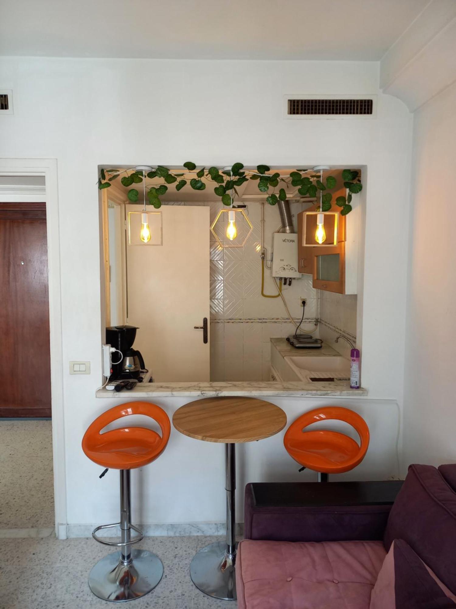 Joli Studio, 17 Avenue Hedi Nouira Ennasr 2, Ariana, Tunis * Ariana
